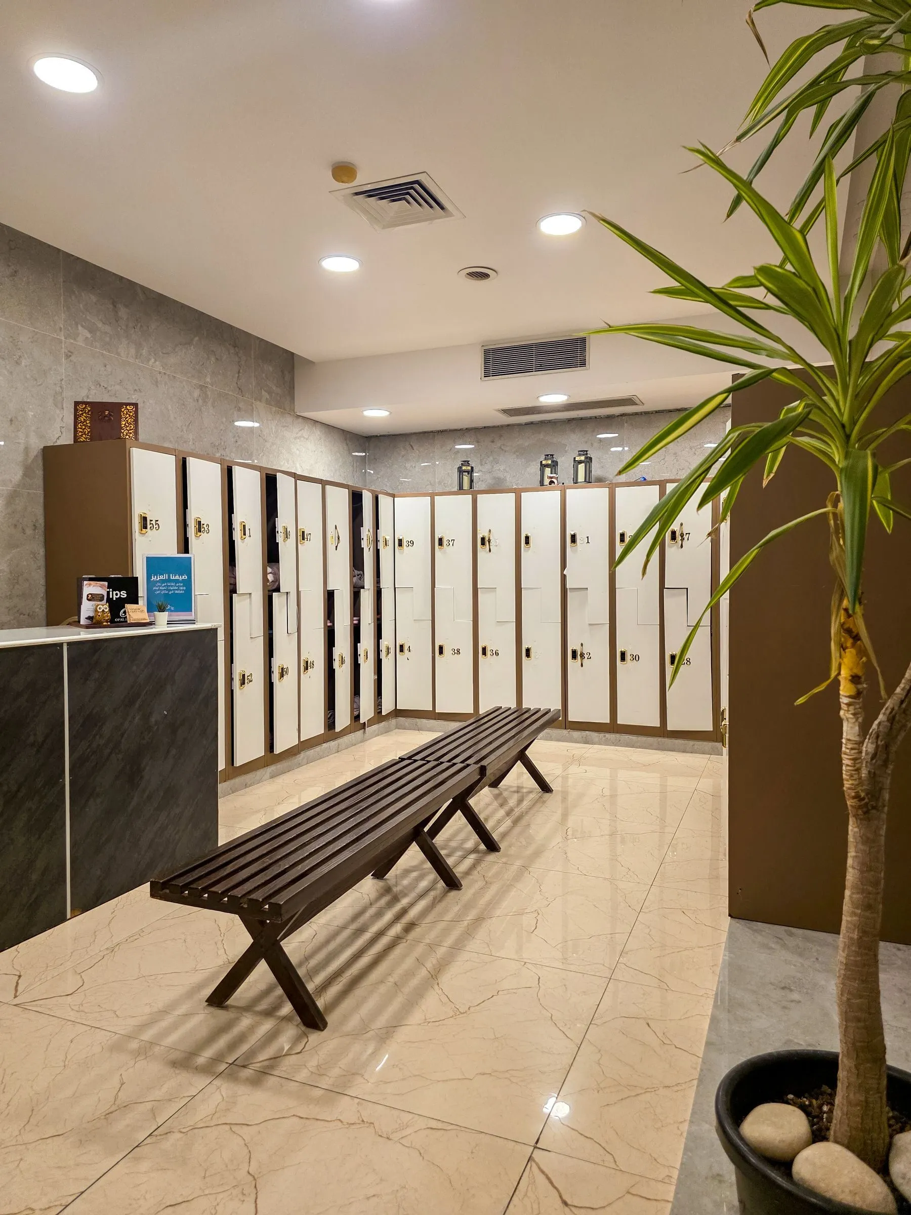 Lockers & showers at a PuneFit gym